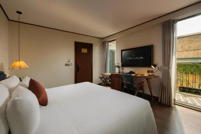Chambre double Premium avec balcon — HOTEL de LAGOM